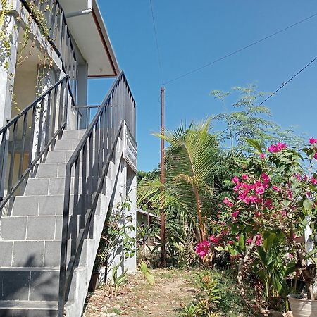 Yusilver Guest House Labuan Bajo Kültér fotó
