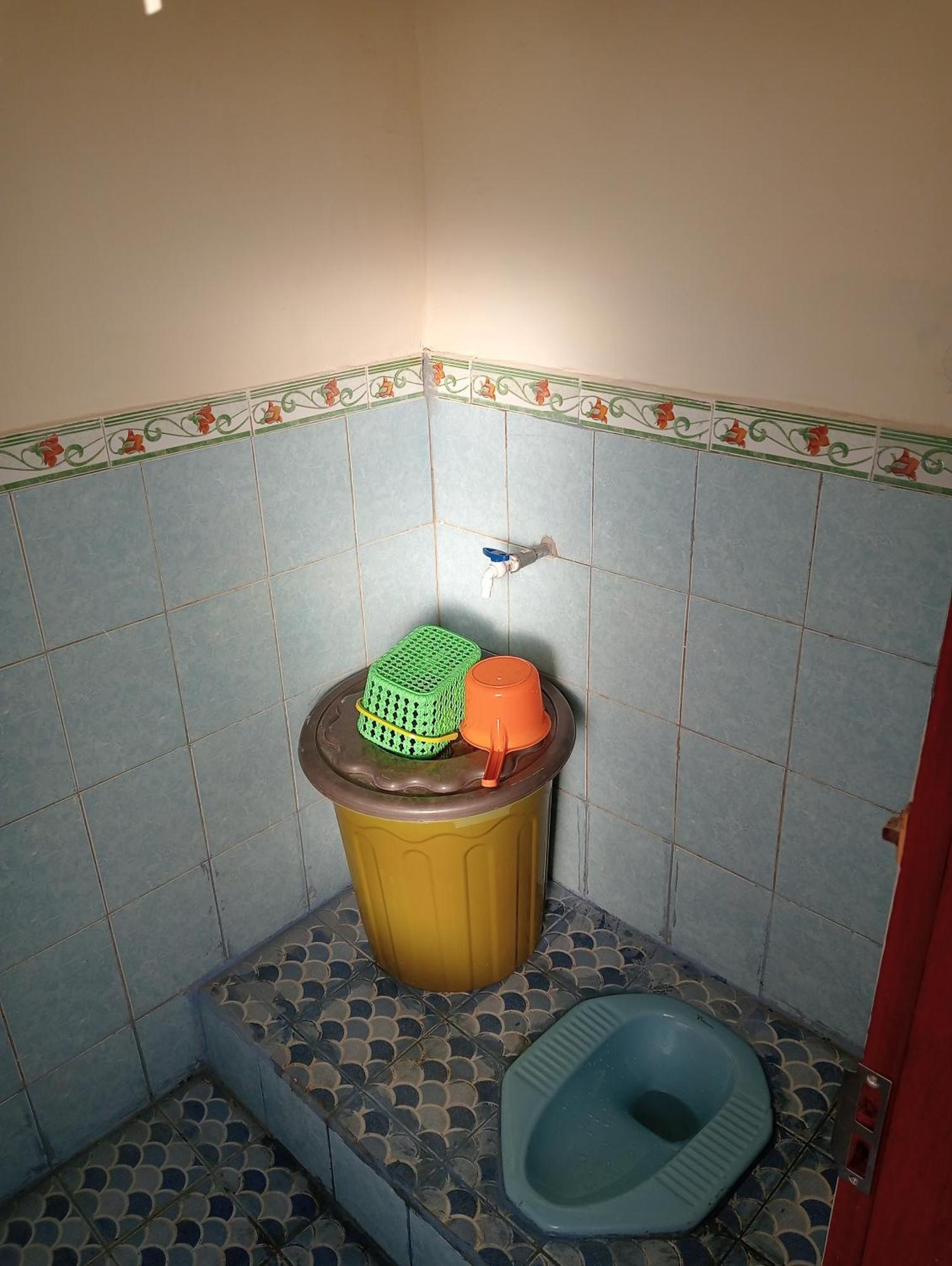 Yusilver Guest House Labuan Bajo Kültér fotó