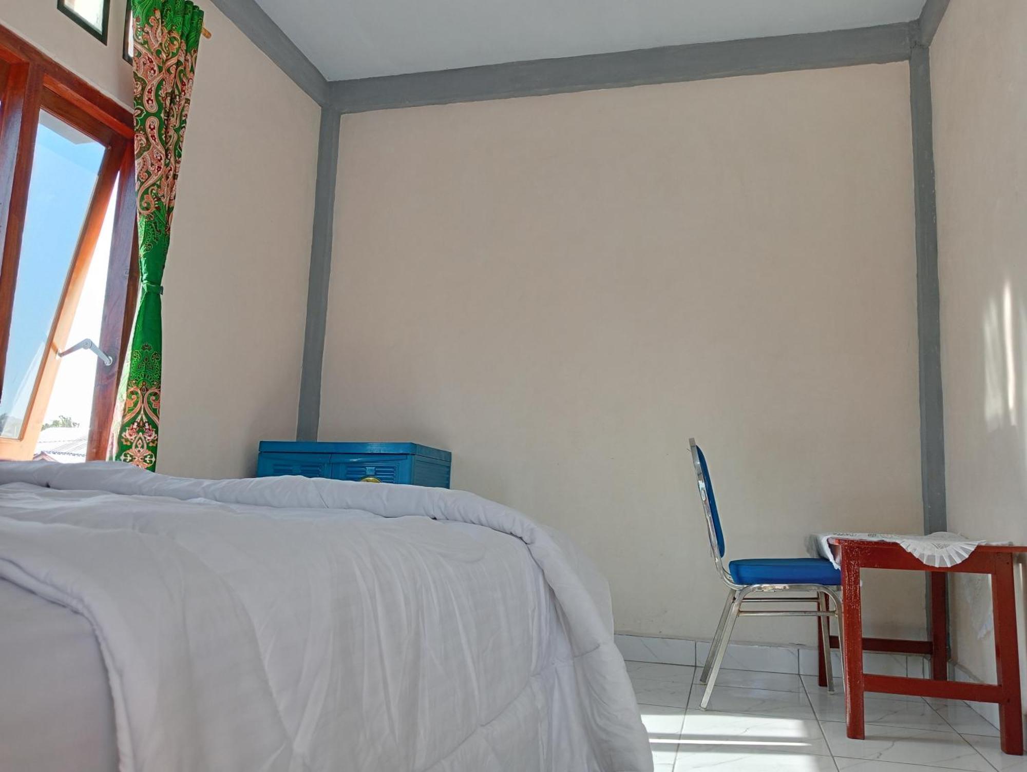 Yusilver Guest House Labuan Bajo Kültér fotó