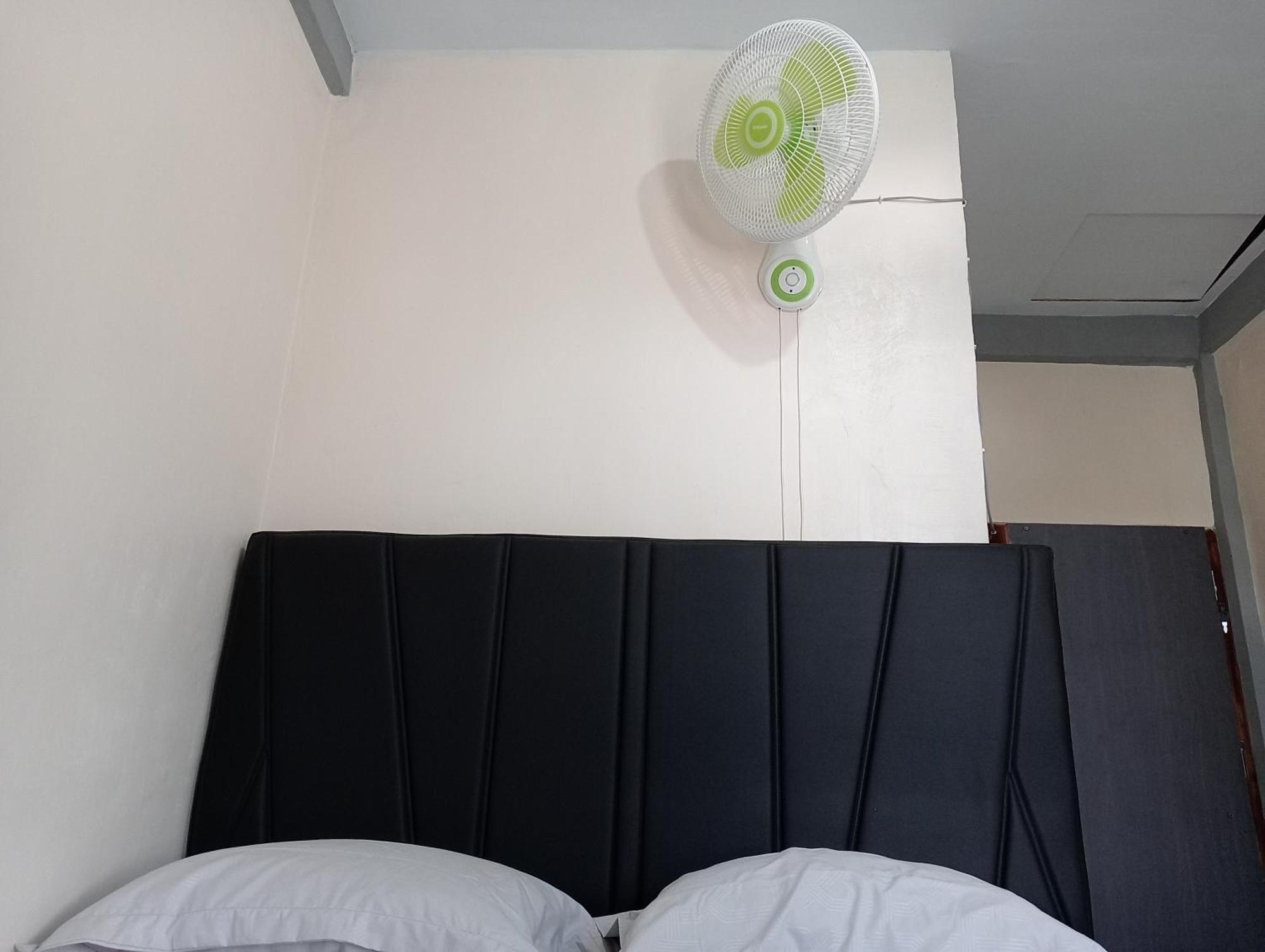 Yusilver Guest House Labuan Bajo Kültér fotó